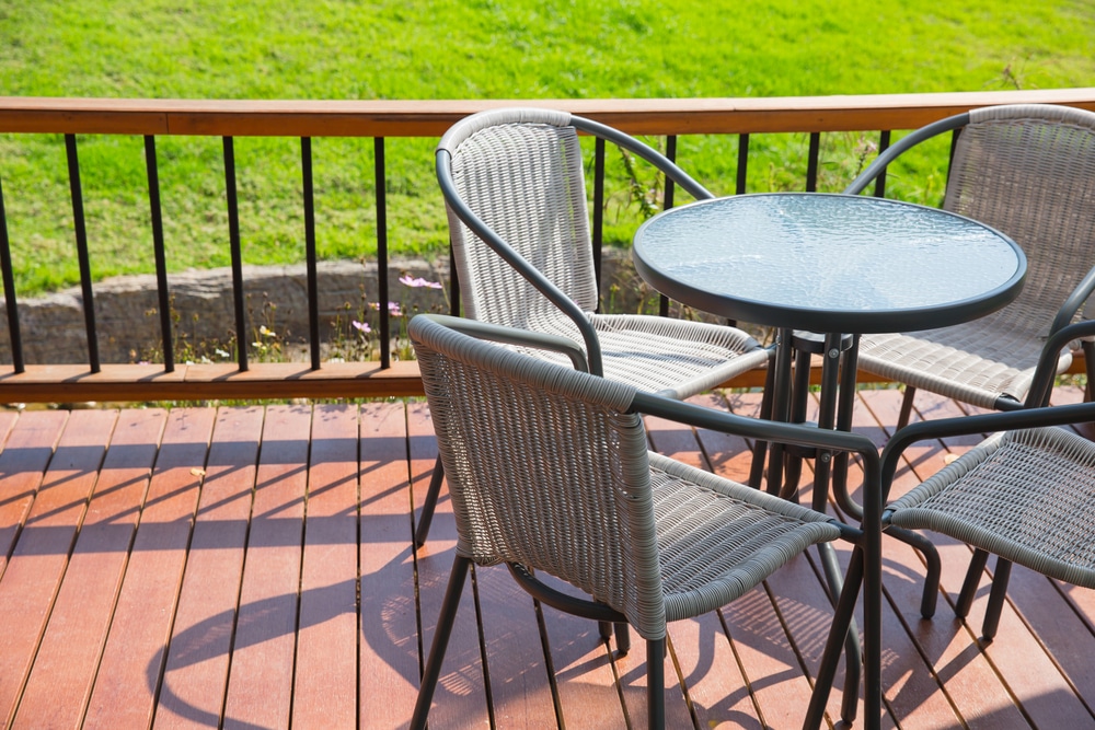 round vs rectangular patio coffee tables layout example
