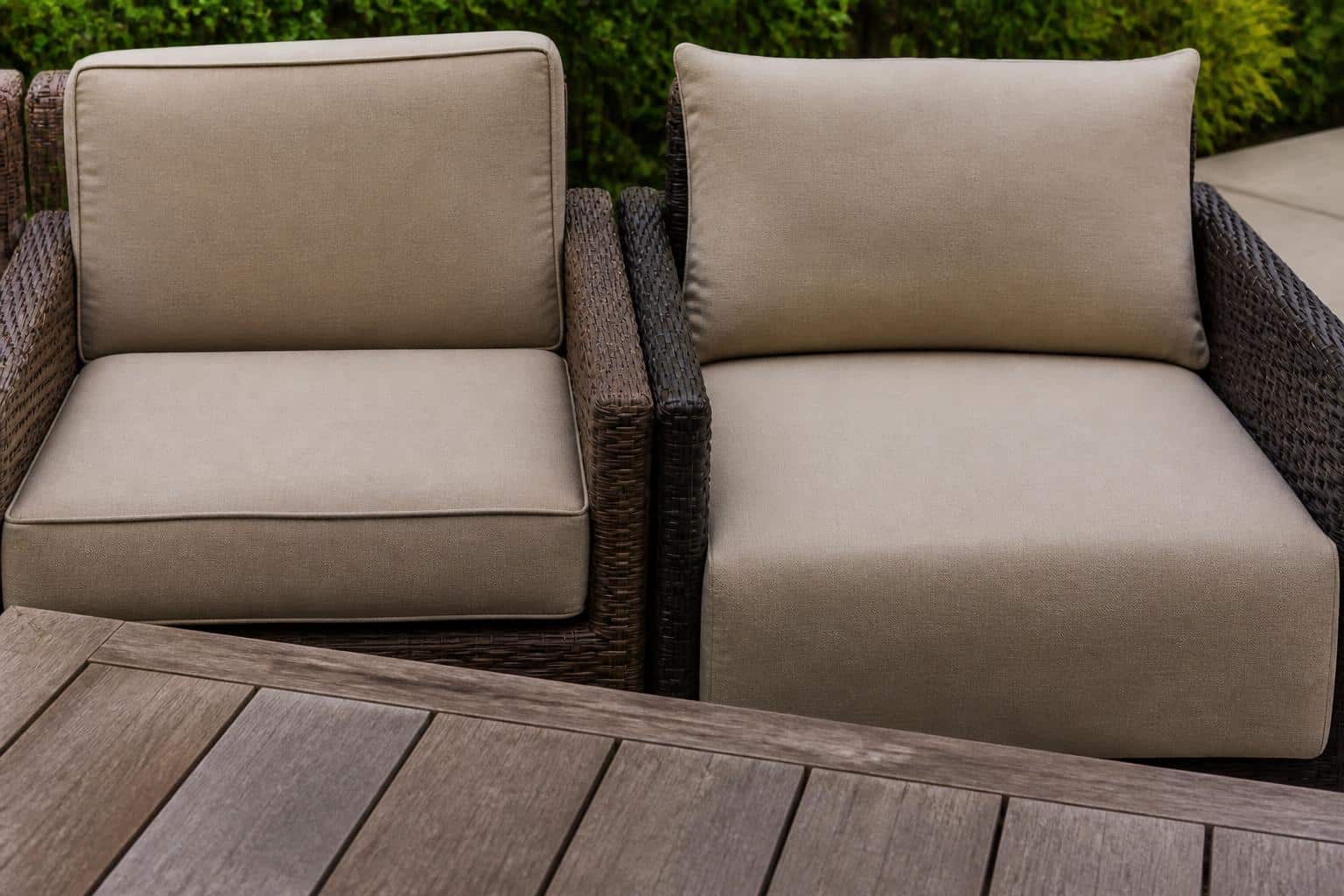 boxed vs waterfall outdoor cushions example on an outdoor patio